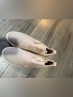 Steve Madden Women's Slip-On Athletic Sneakers in Blush Pink